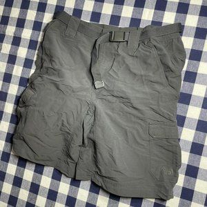NEW! (never worn)  The North Face Belted Cargo Shorts Men's Medium 32